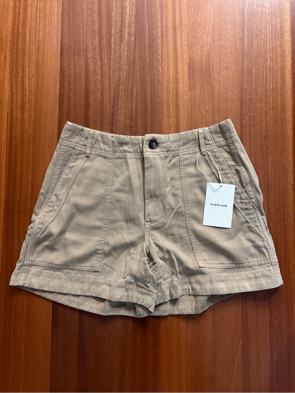 Everlane Khaki Utility Shorts in Buttersoft